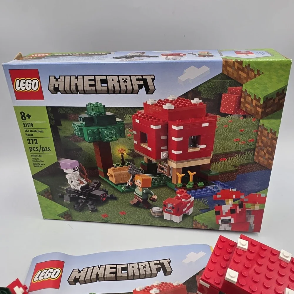 LEGO Minecraft: The Mushroom House #21179 Missing 1 Minifig